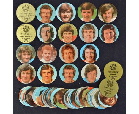 Collection of Esso Metallic Discs featuring a footballer from Division 1 circa 1971, all measure 35mm diameter, general condi