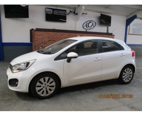 Make &amp; Model: Kia Rio 2Date of Reg: FV12 XHHColour: Whitecc: 1248MoT: 18-09-2021Fuel Type: PETROLMileage: 80kTransmission