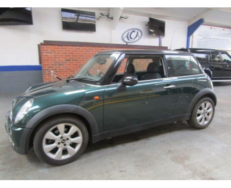 Make &amp; Model: Mini CooperDate of Reg: GL06 UBFColour: Greencc: 1598MoT: 16-05-2022Fuel Type: PETROLMileage: 53kTransmissi