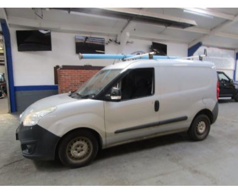 Make &amp; Model: Vauxhall Combo 2000 L1H1 CDTIDate of Reg: FG62 NDVColour: Silvercc: 1248MoT: 26-10-2021Fuel Type: DIESELMil
