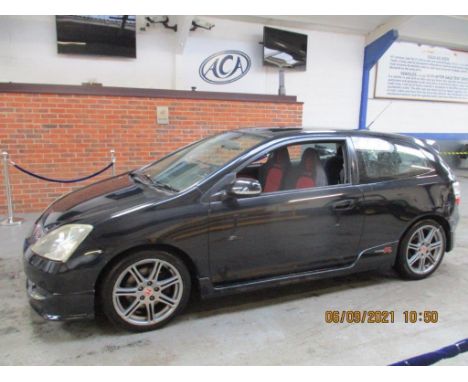 Make &amp; Model: Honda Civic Type RDate of Reg: WK05 UNSColour: Blackcc: 1998MoT: 21-01-2022Fuel Type: PETROLMileage: 133kTr