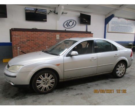 Make &amp; Model: Ford Mondeo Ghia XDate of Reg: YP51 PFAColour: Silvercc: 1999MoT: 28-01-2022Fuel Type: PETROLMileage: 207kT