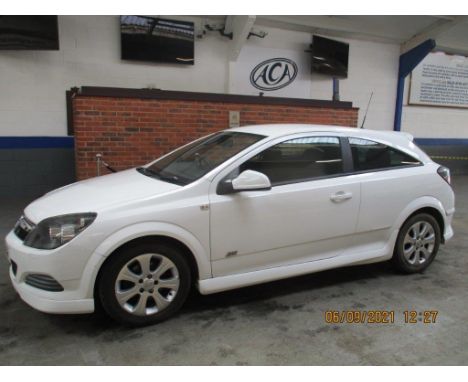 Make &amp; Model: Vauxhall Astra SportDate of Reg: FY10 YHUColour: Whitecc: 1364MoT: 12-11-2021Fuel Type: PETROLMileage: 60kT