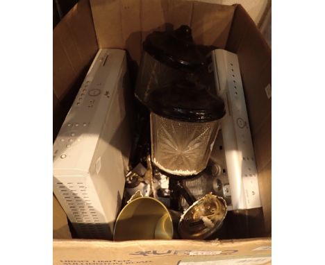 Collection of electricals including a pair of exterior vintage wall lights