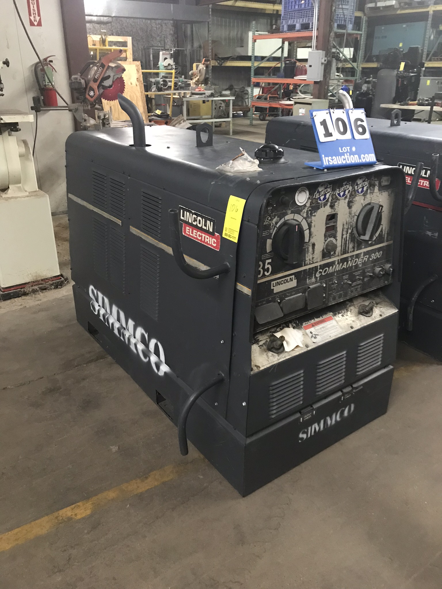 Lincoln Commander 300 Diesel Welder, 5 Range 30300 Amps, Fuel Cap 25