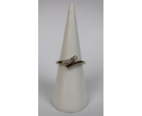 9ct white gold 5 stone diamond ring - Approx 2g - Size K 