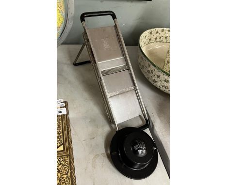 Kitchen mandolin 