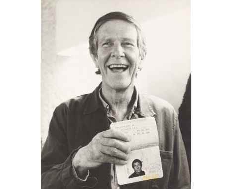 (See English version below)Camillo Fischer (Zittau 1920 – 2009 Hamburg). John Cage. 19792 S/W-Fotografien.  30&nbsp;×&nbsp;23