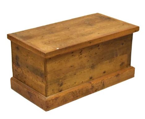 Vintage pine trunk or bedding chest, 78.5cm wide  