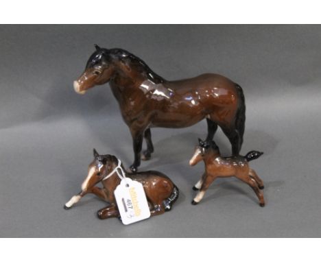 Beswick horse ornament and two foals 