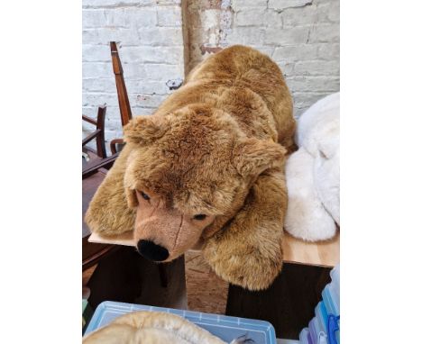 A large Steiff bear, "URS".  
