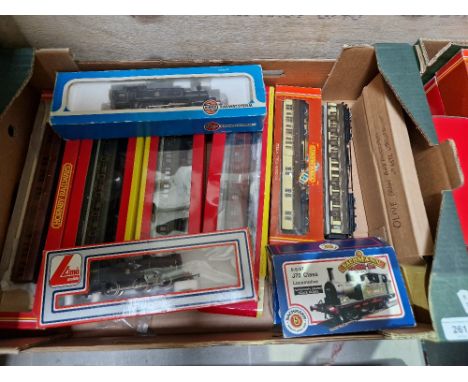 A box of assorted 00 gauge railway locomotives &amp; coaches to include Lima 205102 MWG, Bachmann 0-6-0T J72 Class, Airfix Pr