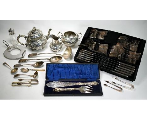 Two pairs of silver sugar tongs and a fiddle pattern table spoon, to/w a set of epns kings pattern flatware and cutlery in fi