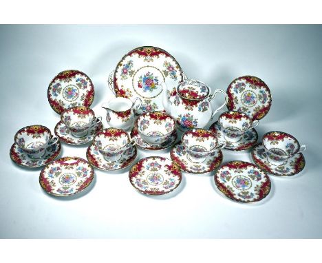 A Shelley china 'Sheraton' pattern tea service for six, c/w teapot, milk and sugar and sandwich plate (23 pieces)Good conditi