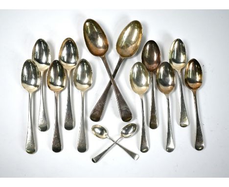 Various William IV and later old English pattern silver spoons, including a pair of tablespoons 1835, matched set of seven de