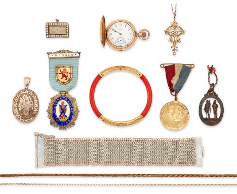 A group of jewellery,&nbsp;including: an Edwardian 15ct gold seed pearl brooch/pendant, suspended on a gilt metal curb chain;