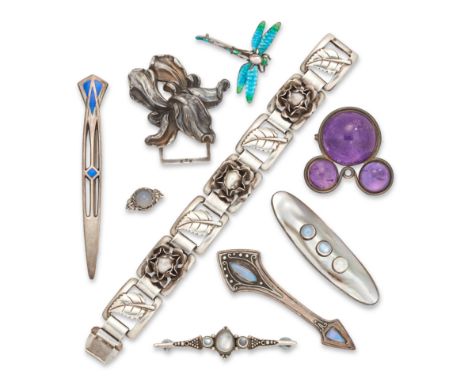 A group of silver jewellery, comprising: an Arts & Crafts silver opal brooch, length 7.5cm; a hollow silver floral form clasp