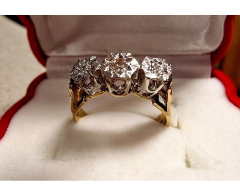 Triple Diamond 9ct Gold Ring - size m