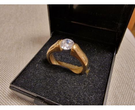 Gold Engagement Ring w/Whte Stone, marked 585 (14ct) - size L+0.5 and 8.5g