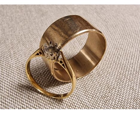 Large Gents 9ct Wedding Band Ring + a 9ct Scrap Ring - 9.9g