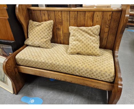 Good Quality Oak Monks Bench Style Hall Seat - 121x107x78cm