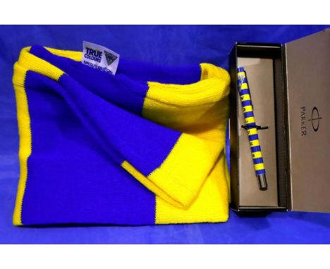 Warrington Wolves special edition scarf and a Wolves Parker pen. P&amp;P Group 2 (£18+VAT for the first lot and £3+VAT for su