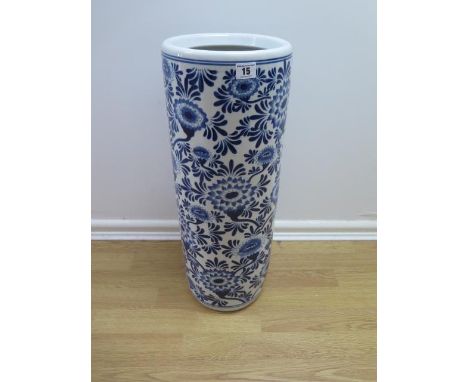 A blue and white stick stand 60 cm tall