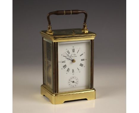 A French L'Epee lacquered brass repeater carriage clock, 20th century, the 7cm white enamelled dial applied with Roman and Ar