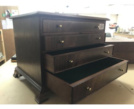 A table top mahogany collectors case with four drawers. 28cm x 36cm x 27cm approx - NO RESERVE