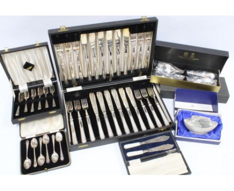 Box containing boxed silver plated cutlery and a vintage table lighter (a lot) 