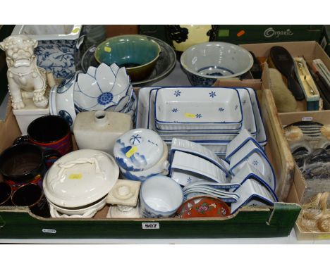 ONE BOX AND TWO TRAYS OF ORIENTAL CERAMICS AND SUNDRIES, to include a Leeds Ware Classical Creamware covered dish, two Laurel