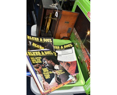 AN EARLY 20TH CENTURY MICROSCOPE, A COLLECTION OF BLUES &amp; SOUL MAGAZINES AND A BOXED SUBBUTEO GAME, a wooden carry case c