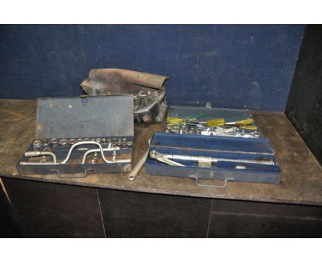 A COLLECTION OF VINTAGE 'KING DICK' AUTOMOTIVE TOOLS including a Torque wrench, sockets, ratchets, ring, combination open end