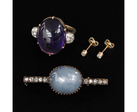 Including ring set with 10 diamonds brooch set with 10 diamonds and diamond earrings ring size 17.