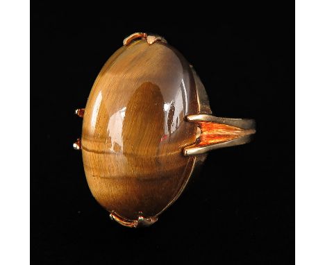 11 x 19 mm. ring size 17.