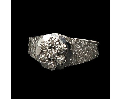 Ring size 17.