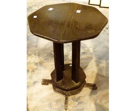 ART DECO TABLE. Art Deco side table