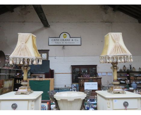PAIR OF MODERN COLUMN FORM TABLE LAMP 