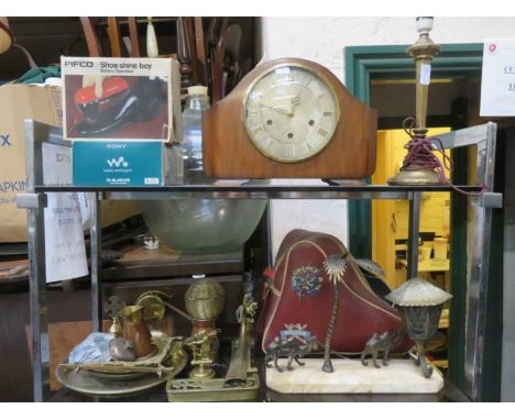 SUNDRY LOT INCLUDING MANTEL CLOCK, LAMPS, VARIOUS COPPER AND BRASSWARE PLUS PAIR OF VINTAGE ICE SKATES, ETC.