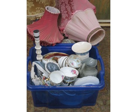 TWO BOXES OF CERAMICS INCLUDING WEDGWOOD, CARLTONWARE, ETC, PLUS VARIOUS TABLES LAMPS AND PARAGON TEAWARE 