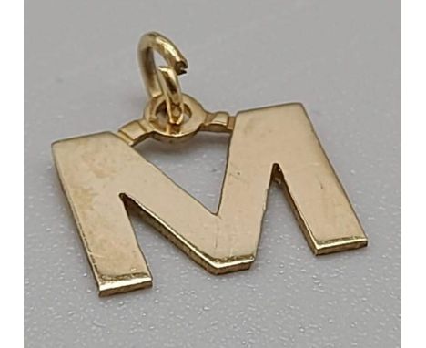 A 9K Yellow Gold Letter M Pendant. 10mm. 