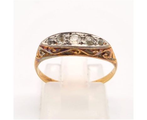 18K YELLOW GOLD &amp; PLATINUM 5 STONE VINTAGE DIAMOND RING, WITH APPROX 0.15CT DIAMOND, WEIGHT 2.3G, SIZE O