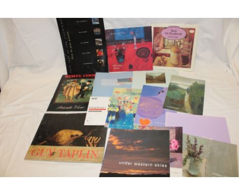 A selection of art catalogues and volumes including Guy Taplin Driftwood Sculpture 2007 catalogue, Neil Pinkett, Benjamin War