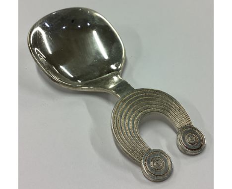 DUBLIN: A rare Modernistic Irish silver caddy spoon. 1973. Approx. 33 grams. Est. £50 - £80.