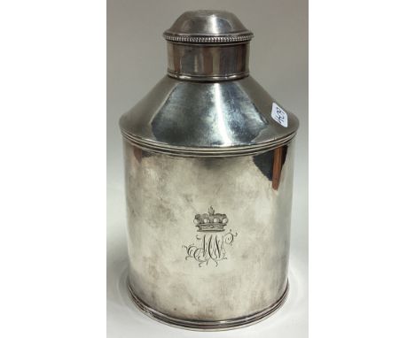 EDINBURGH: An 18th Century Georgian Scottish silver tea caddy with crested decoration to cover. 1780. By William Davie. Appro
