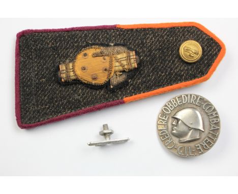Italian WW2 fascist epaulet and badges  