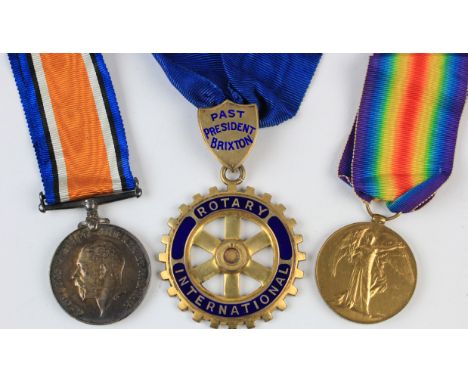 BWM & Victory Medal named 2.Lieut R W Gale. MIC shows he served as a Trooper in the 2nd Life Guards, and a 2 Lieut with the R