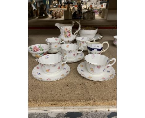 A QUANTITY OF HAMMERSLEY CHINA TO INCLUDE A LARGE JUG, CUPS, SAUCERS, CREAM JUG, ETC 