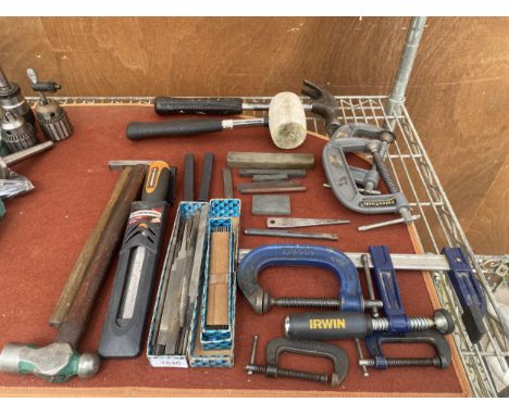 AN ASSORTMENT OF TOOLS TO INCLUDE G CLAMPS, A MINITURE SASH CLAMP AND FILES ETC 