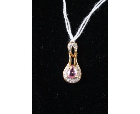 Ladies 9ct Gold Pink Sapphire &amp; Diamond Pendant 1.6g total weight 